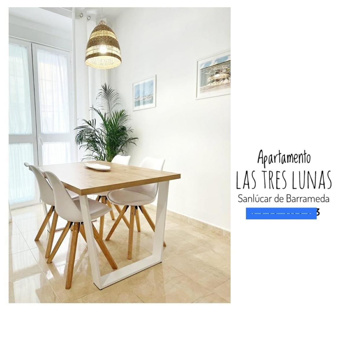 Tres Lunas